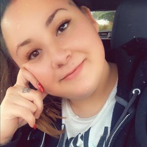 Meet your Posher, Regina